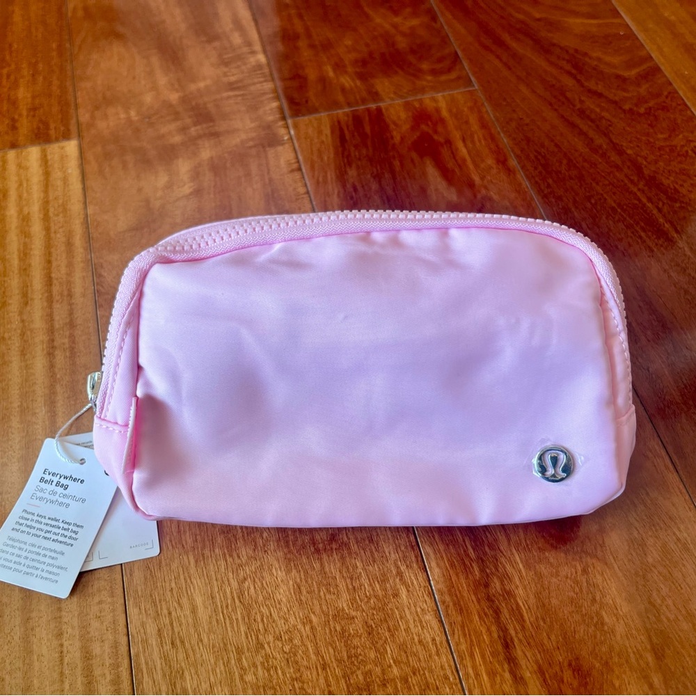 Lululemon Light Pink Everywhere Belt Bag 1L Travel Pouch Crossbody